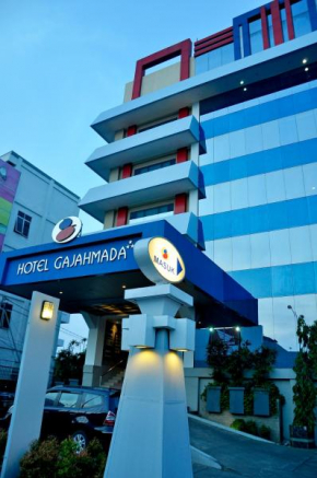 Гостиница Hotel Gajahmada Pontianak  Понтианак